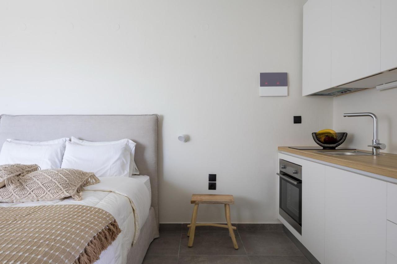 S U E N O - Studios And Apartments, With Shared Pool كاتو ذاراتسو المظهر الخارجي الصورة