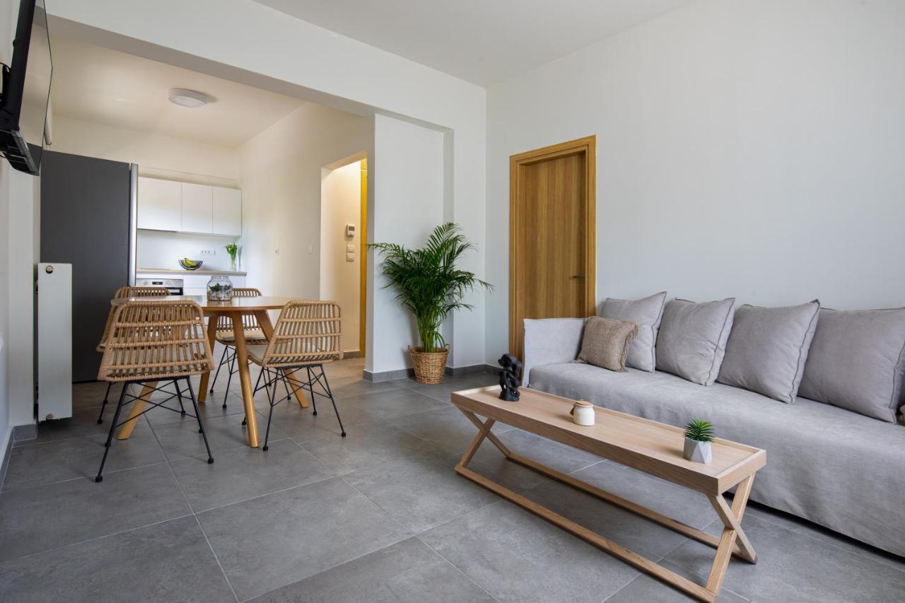 S U E N O - Studios And Apartments, With Shared Pool كاتو ذاراتسو المظهر الخارجي الصورة