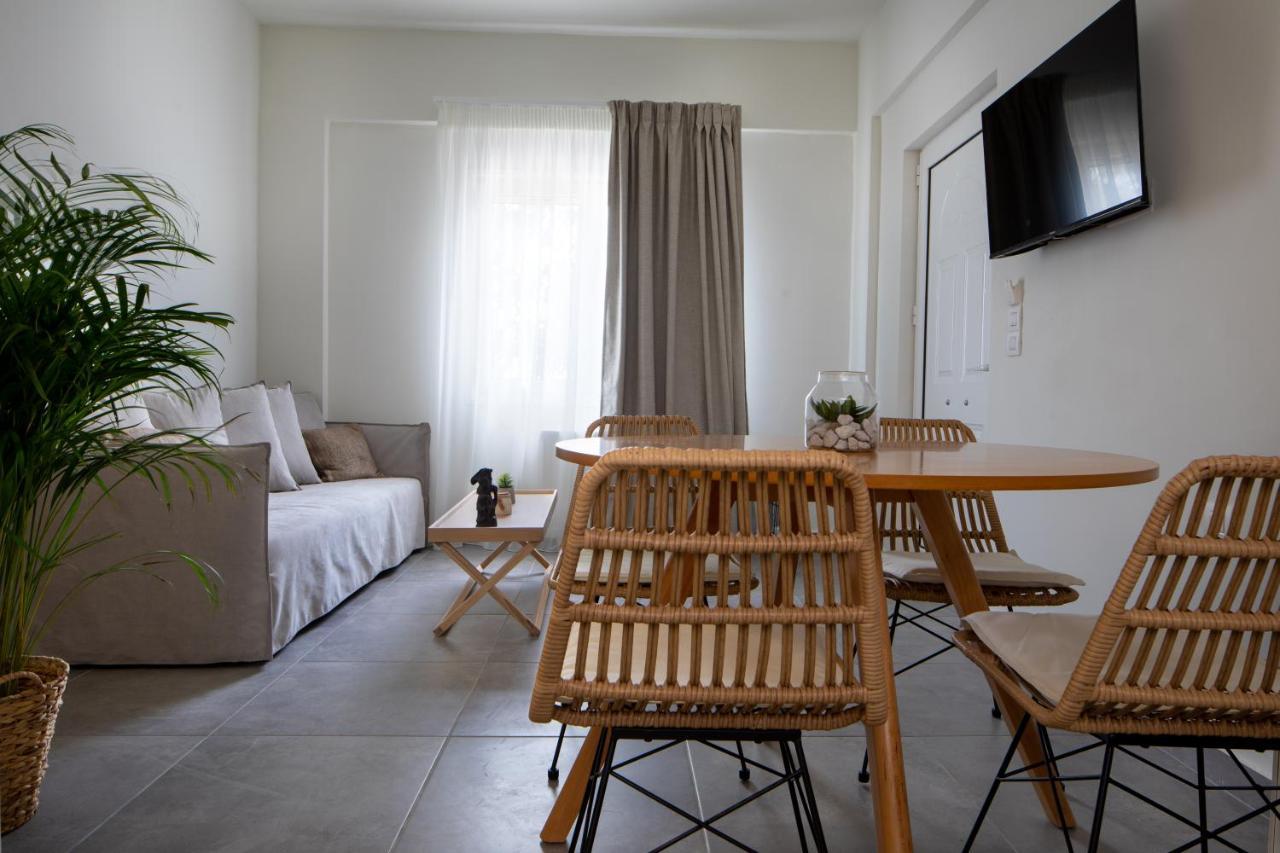 S U E N O - Studios And Apartments, With Shared Pool كاتو ذاراتسو المظهر الخارجي الصورة